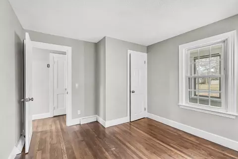 141 Parkerview St, Springfield, MA 01129 photo 23