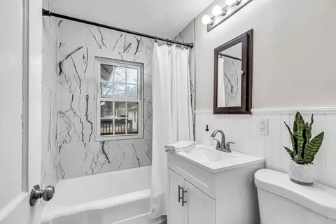 141 Parkerview St, Springfield, MA 01129 photo 18