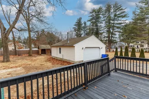 141 Parkerview St, Springfield, MA 01129 photo 42