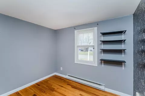 Bedroom - 28 Birch Glen Rd, Springfield, MA 01119 photo 5 of 6