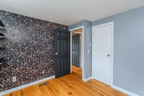Bedroom - 28 Birch Glen Rd, Springfield, MA 01119 photo 6 of 6