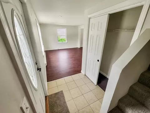 19 Valmor St, Worcester, MA 01604 photo 7
