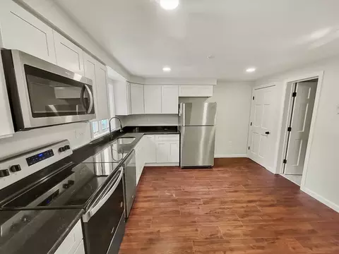 19 Valmor St, Worcester, MA 01604 photo 4