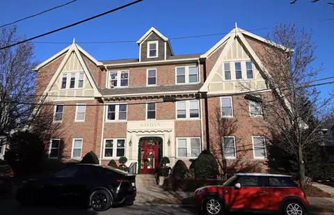 22 Atlantic St #6, Lynn, MA 01902