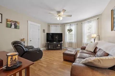 3 Imperial Pl, Worcester, MA 01604 photo 17