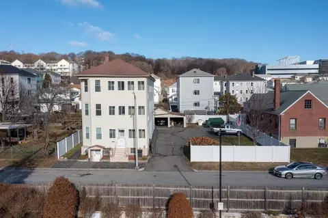 3 Imperial Pl, Worcester, MA 01604 photo 2