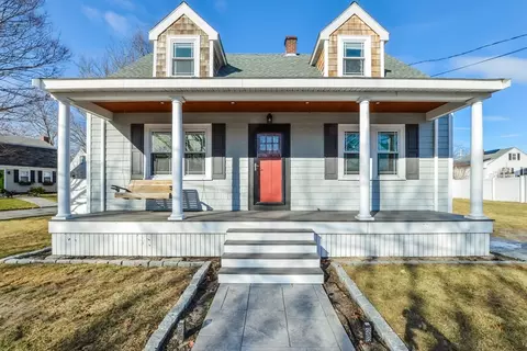 1067 Beckett St, New Bedford, MA 02745