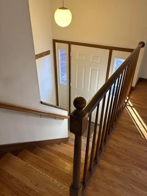 26 Hitching Post Rd, Amherst, MA 01002 photo 4
