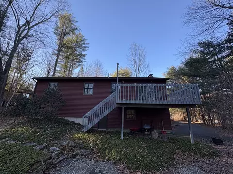 26 Hitching Post Rd, Amherst, MA 01002 photo 3