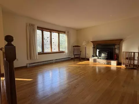 26 Hitching Post Rd, Amherst, MA 01002 photo 6