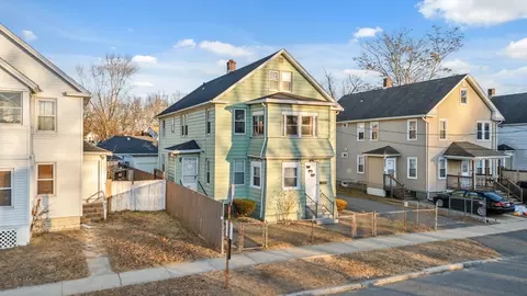 621 Springfield St, Chicopee, MA 01013 photo 2
