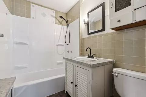 621 Springfield St, Chicopee, MA 01013 photo 9