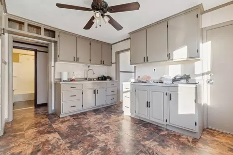 621 Springfield St, Chicopee, MA 01013 photo 7