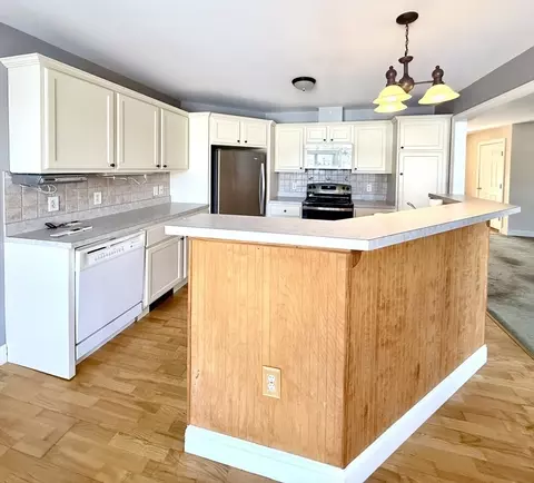 61 Park Ave, Webster, MA 01570 photo 15