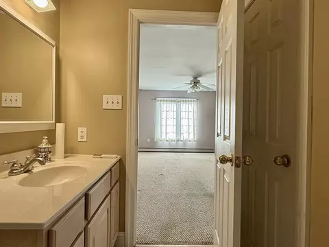 61 Park Ave, Webster, MA 01570 photo 27