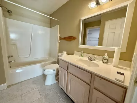 61 Park Ave, Webster, MA 01570 photo 28