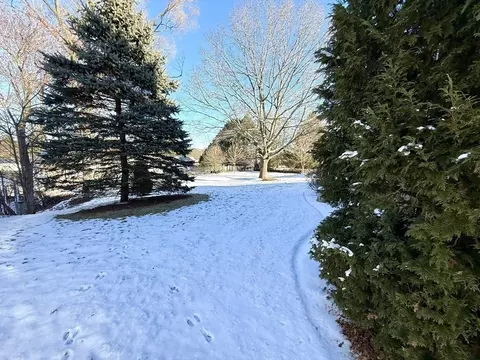 61 Park Ave, Webster, MA 01570 photo 42