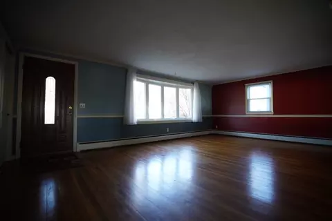 7 Nancy Dr, Webster, MA 01570 photo 8