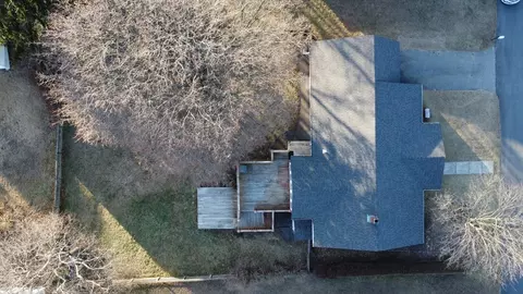 7 Nancy Dr, Webster, MA 01570 photo 4