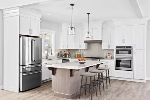 8 Beacon St #80, Wareham, MA 02558