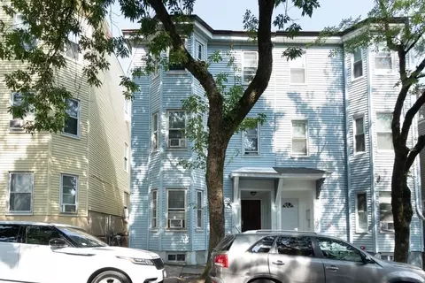 128 Putnam St, Boston, MA 02128