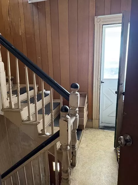 Entry Way - 56 Robin St, Everett, MA 02149 photo 3 of 3