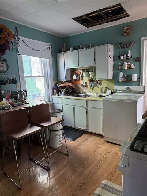 Kitchen - 56 Robin St, Everett, MA 02149 photo 1 of 5
