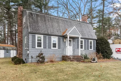 Exterior - 15 Chestnut, Townsend, MA 01469 photo 2 of 6