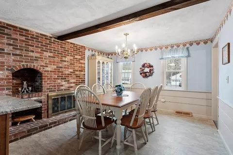 Dining - 15 Chestnut, Townsend, MA 01469 photo 3 of 3