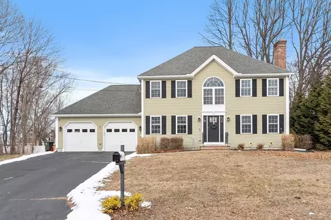 21 Keystone Dr, Leominster, MA 01453
