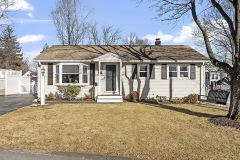 13 Monroe St, Leominster, MA 01453