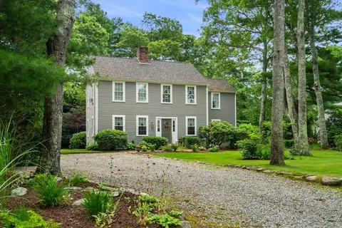 26 Captain Aldens Ln, Barnstable, MA 02655