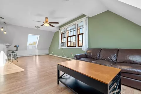 37 Washington St #8, Gloucester, MA 01930 photo 9