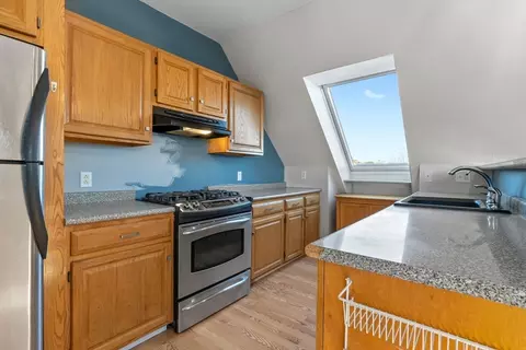 37 Washington St #8, Gloucester, MA 01930 photo 16