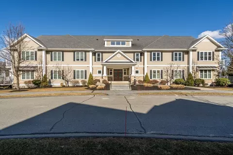 512 Eagles Nest Way #512, Franklin, MA 02038