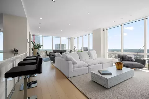 1 Franklin St #4906, Boston, MA 02110