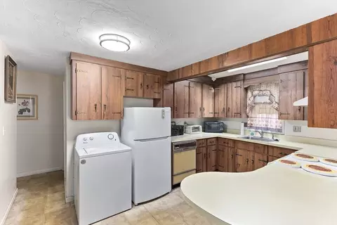 Kitchen - 1 Mcdevitt Rd, Randolph, MA 02368 photo 3 of 3