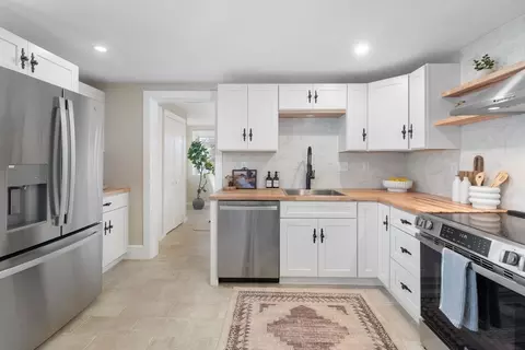 Kitchen - 60 Hazelnut Pl, Dedham, MA 02026 photo 3 of 3