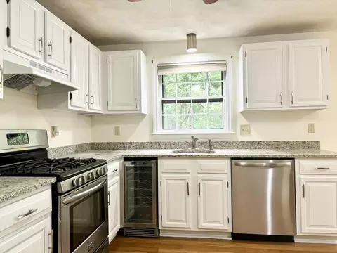 Kitchen - 15 Apple Ridge Rd #3, Maynard, MA 01754 photo 3 of 3