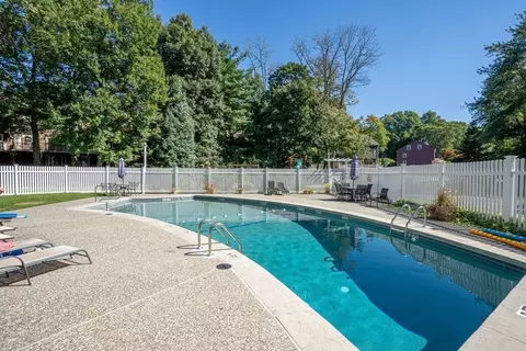 Exterior - 15 Apple Ridge Rd #3, Maynard, MA 01754 photo 4 of 4