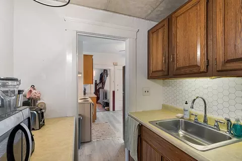 31 Ekman St, Worcester, MA 01607 photo 9