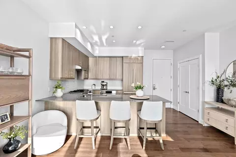 Kitchen - 10 Shipyard Dr #215, Hingham, MA 02043 photo 2 of 5
