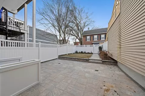 683 E 8th St, Boston, MA 02127 photo 31