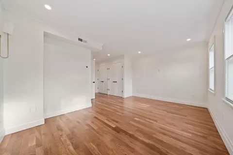 683 E 8th St, Boston, MA 02127 photo 22