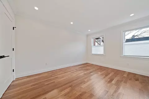 683 E 8th St, Boston, MA 02127 photo 12