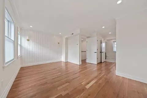 683 E 8th St, Boston, MA 02127 photo 20