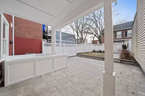 683 E 8th St, Boston, MA 02127 photo 27