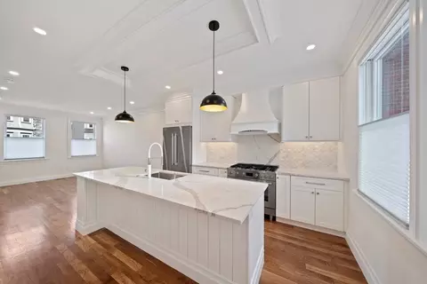 683 E 8th St, Boston, MA 02127 photo 6
