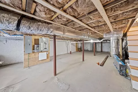 683 E 8th St, Boston, MA 02127 photo 32