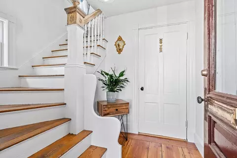 Entry Way - 29 Mckinley, Maynard, MA 01754 photo 1 of 3